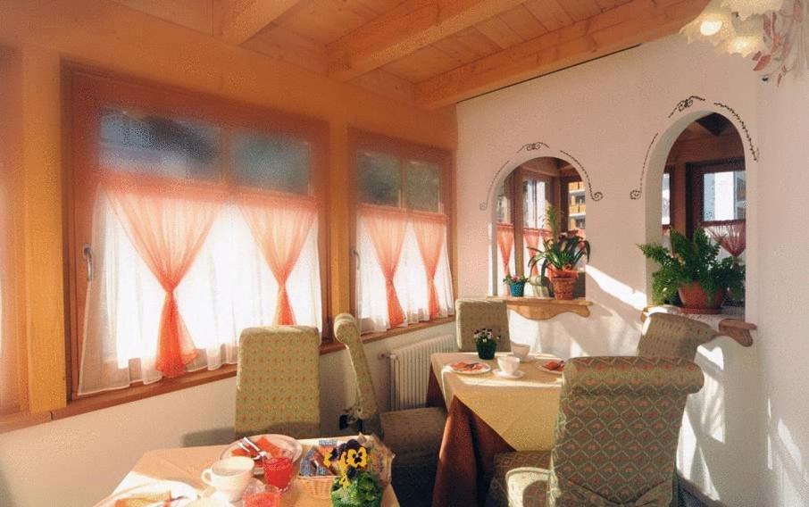 Residence Garni Il Giglio Commezzadura Zewnętrze zdjęcie