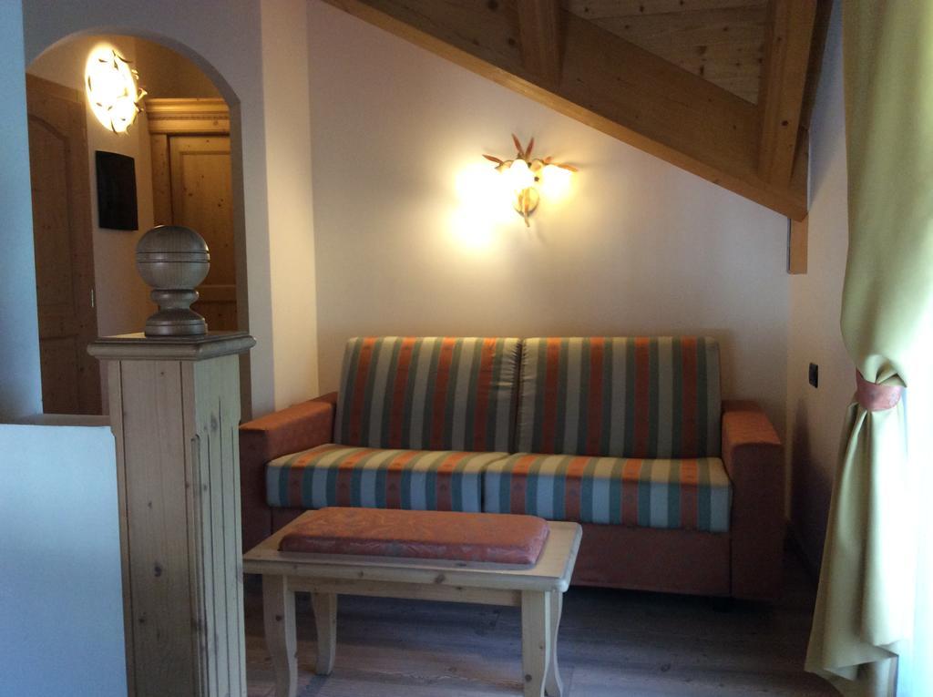 Residence Garni Il Giglio Commezzadura Zewnętrze zdjęcie