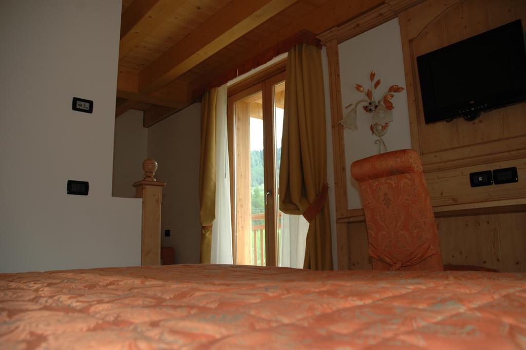 Residence Garni Il Giglio Commezzadura Zewnętrze zdjęcie
